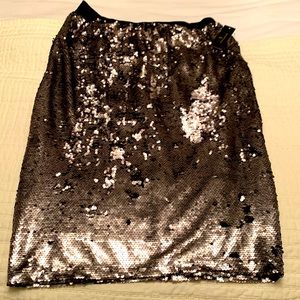 NWT WORTHINGTON BLACK AND SILVER SEQUIN SKIRT